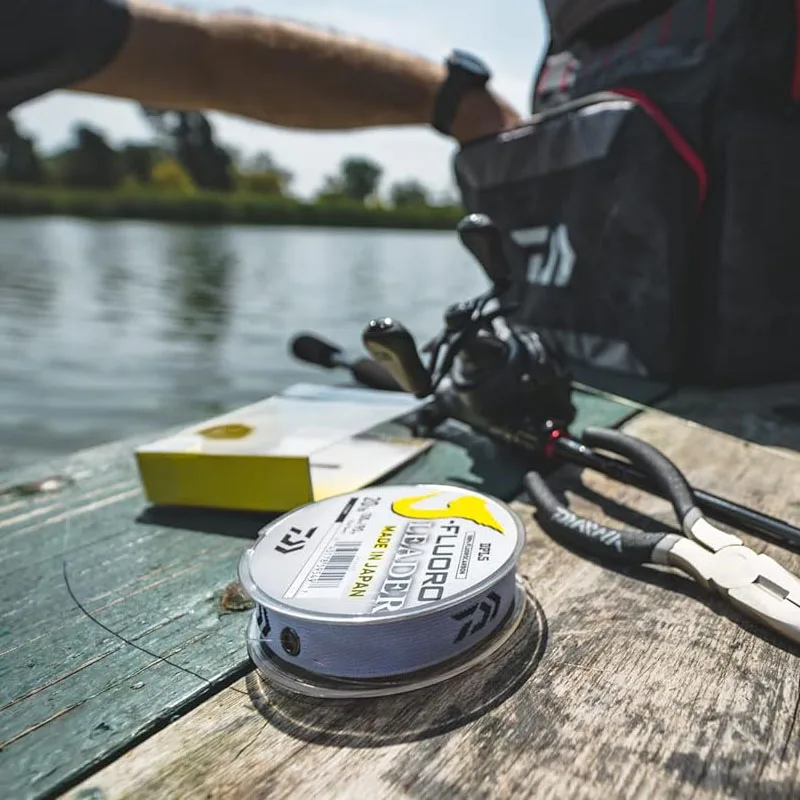 DAIWAJ-FLUORO Fluorocarbon Lea - Leader Line recension och pris